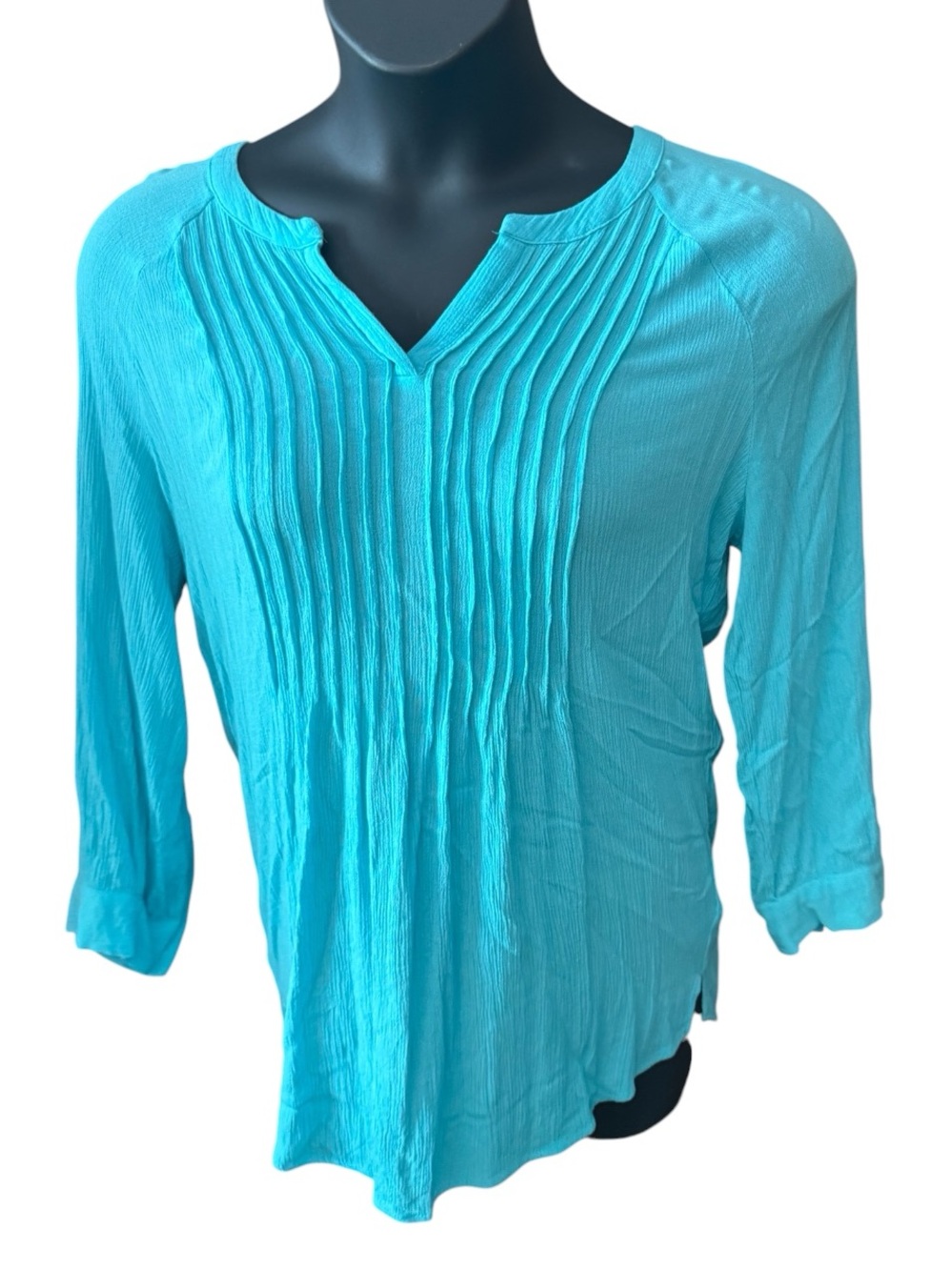 Women's Turquoise Pintuck V-Neck Blouse